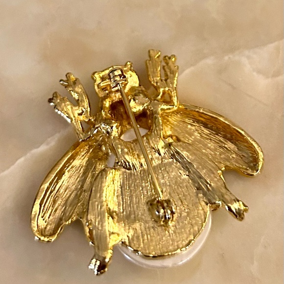 Vintage Bee Brooch Faux Pearl Gold-tone - Picture 16 of 17
